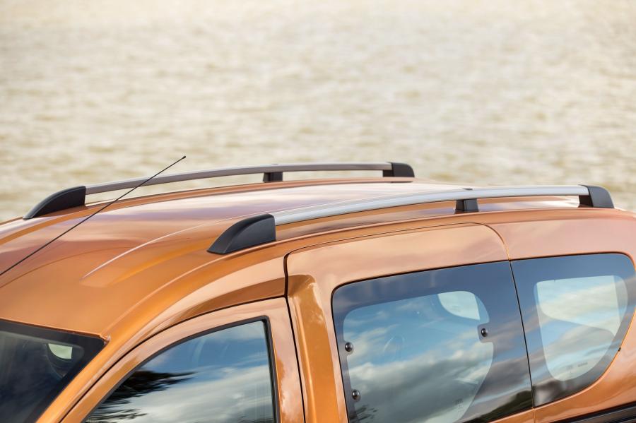 Детали экстерьера Renault Kangoo Stepway 2018 года  (LA) (фото 9 из 18)